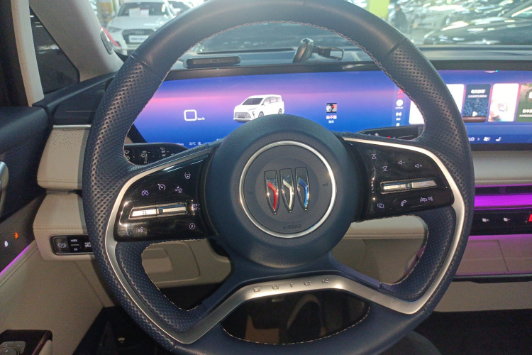 别克GL8新能源 2024款  陆尊 奢享版 7座中控内饰13