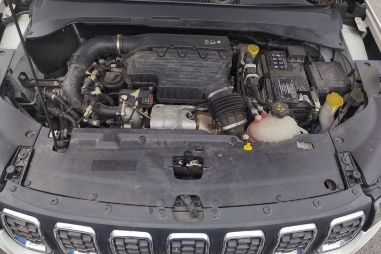 Jeep 指南者 2021款 220T 自动领先版局部细节24