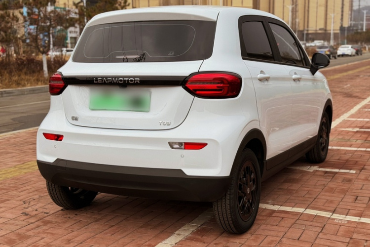 零跑汽车 零跑T03 2025款 310舒享版车身外观6004