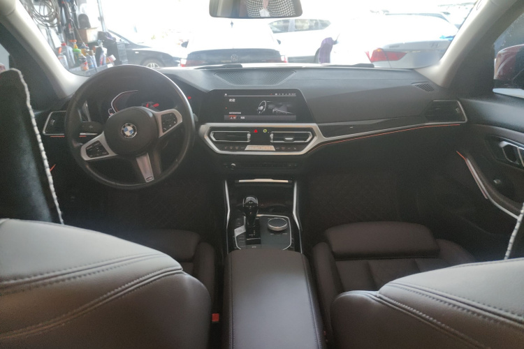 宝马3系 2022款 325Li M运动套装中控内饰12