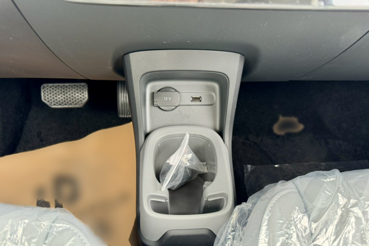 零跑汽车 零跑T03 2025款 310舒享版中控内饰7006