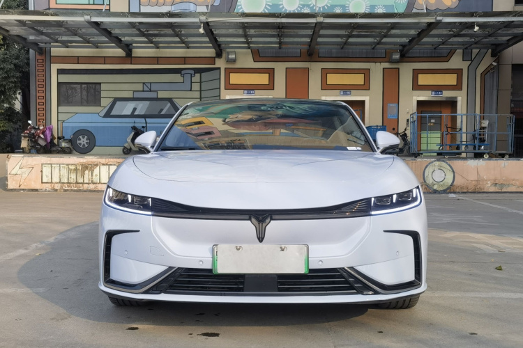 岚图汽车 岚图追光 2023款 四驱旗舰版车身外观6001