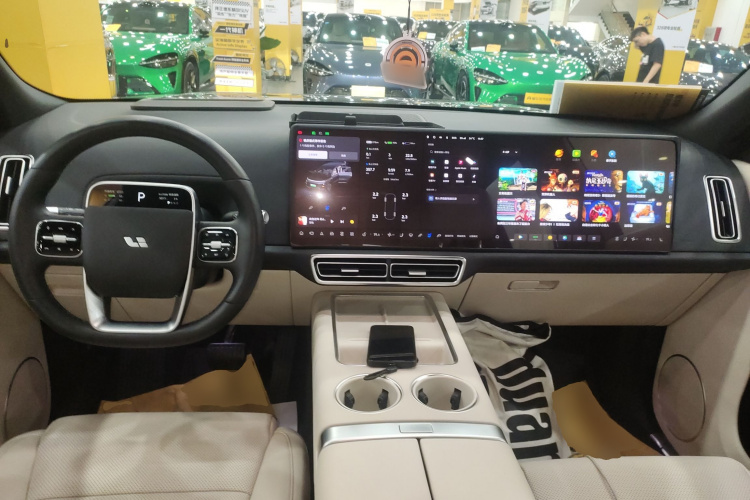 理想汽车 理想L9 2023款 Pro中控内饰12