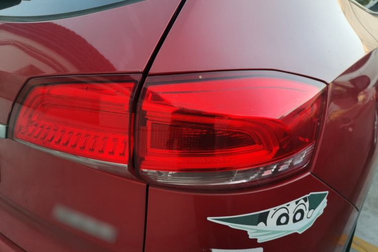 哈弗H2s 2017款 蓝标 1.5T 双离合精英型车身外观6006