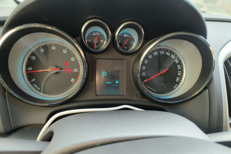 别克 英朗 2014款 XT 1.6L 自动时尚版局部细节14