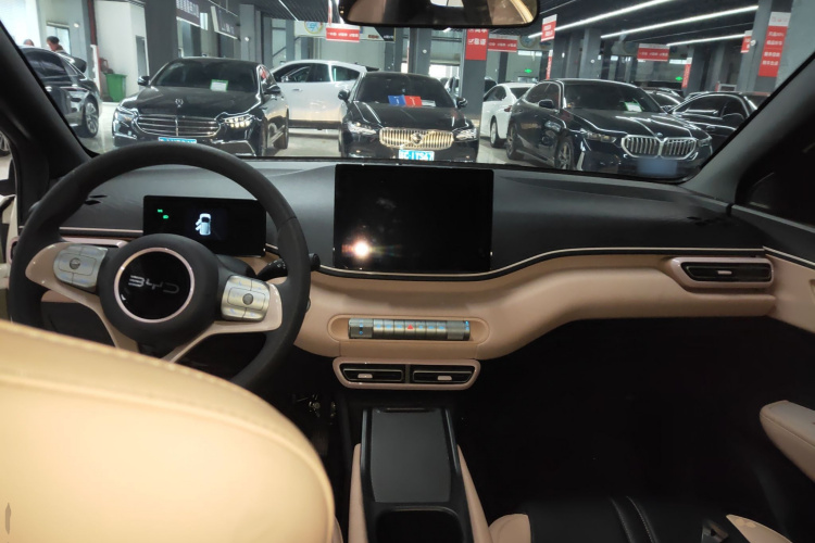 比亚迪 海鸥 2025款 305km 活力版中控内饰7002