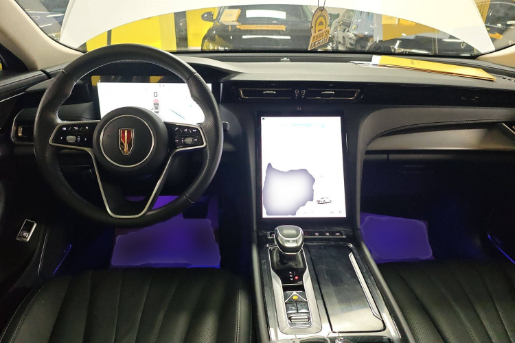 红旗H5 2024款 1.5T HEV智联旗畅版中控内饰7002