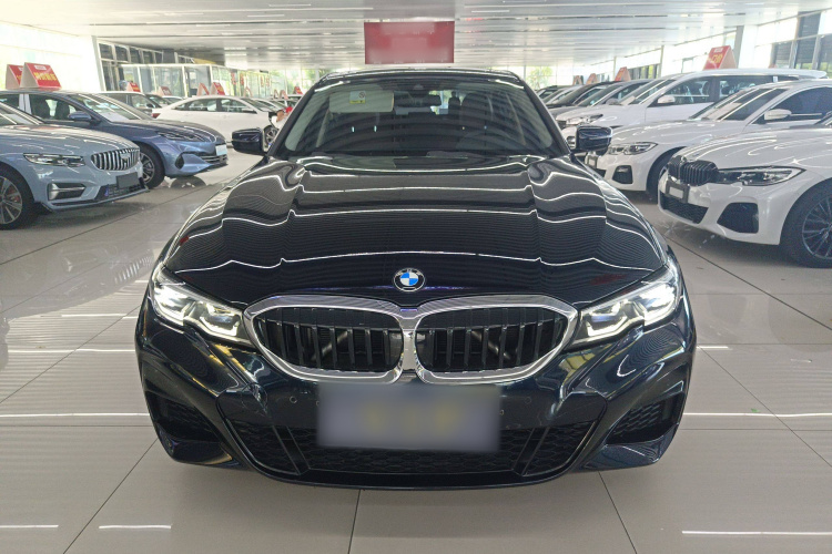 宝马3系 2022款 325Li M运动套装车身外观2