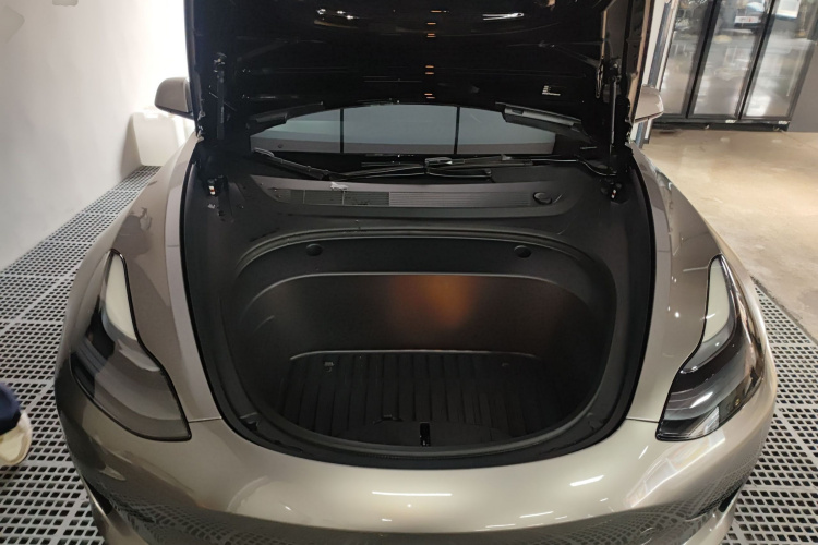 特斯拉 Model 3 2022款 后轮驱动版局部细节24