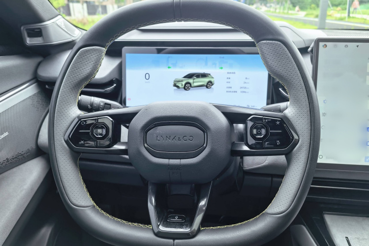 领克08 EM-P 2023款 220km 四驱性能Halo中控内饰7008