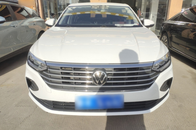 大众 朗逸 2023款 改款 1.5L 自动得逸版车身外观2