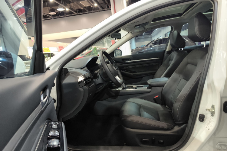 日产 天籁 2022款 2.0L XL-TLS 悦享版中控内饰20