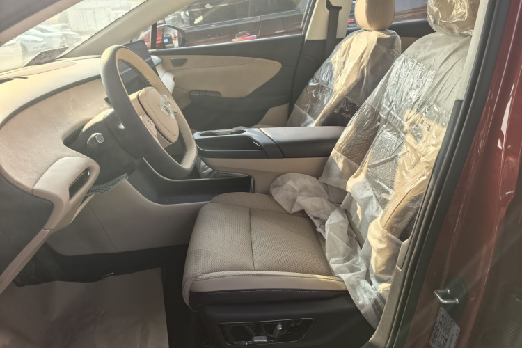 红旗天工05 2025款 550智选版中控内饰7005