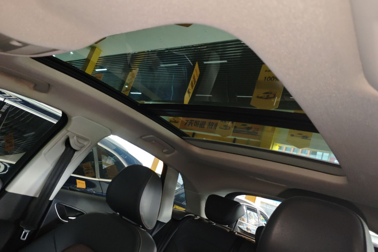 奥迪Q3 2018款 30周年年型 30 TFSI 时尚型局部细节22