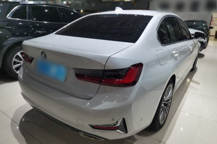 宝马3系 2020款 325Li 首发版车身外观7