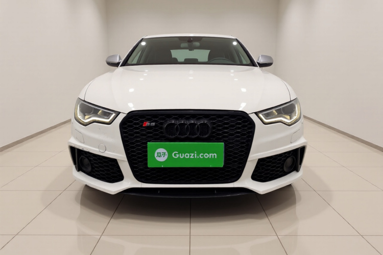 奥迪A6L 2014款 TFSI 舒适型车身外观2