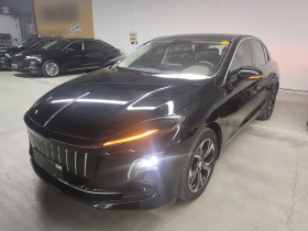 红旗E-QM5 2021款 充电 旗享版