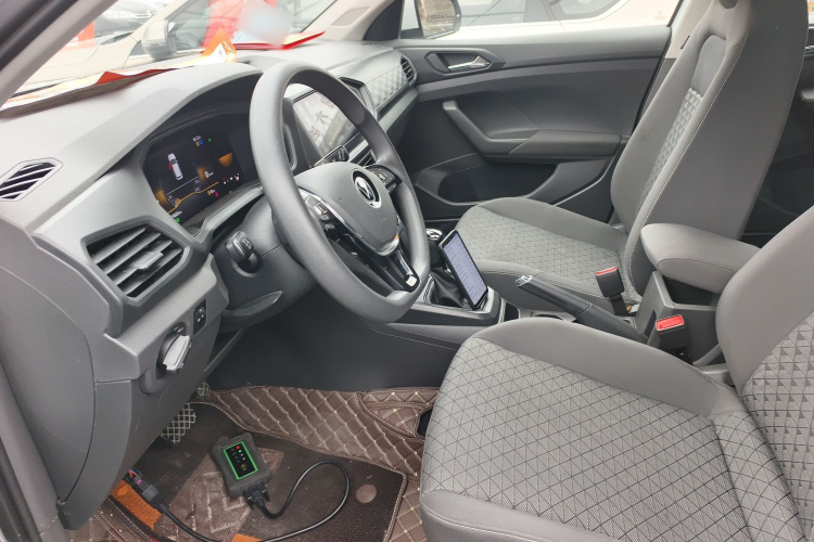 大众 途铠 2023款 改款 1.5L 自动风尚版中控内饰19