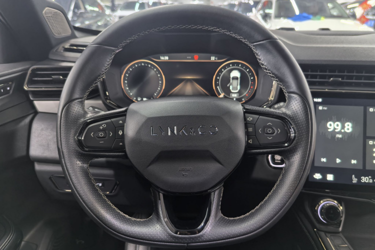 领克01 2021款 2.0TD 四驱暗夜版局部细节13