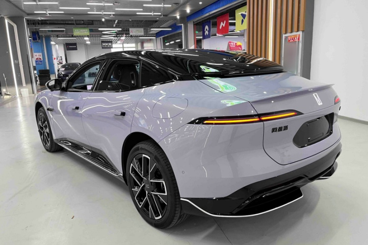 阿维塔06 2025款 Max纯电版车身外观6001