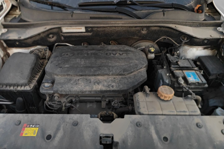 宝骏510 2019款 1.5L 手动劲享型77kW 国VI机舱底盘24