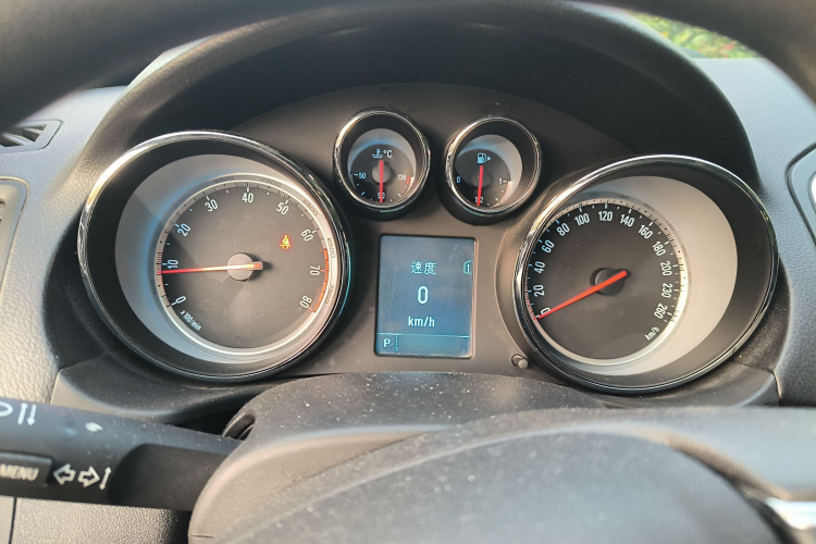 别克 君威 2015款 1.6T 领先技术型局部细节14