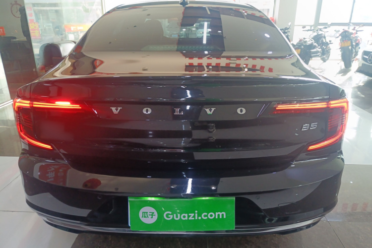 沃尔沃S90 2021款 B5 智逸豪华版车身外观6