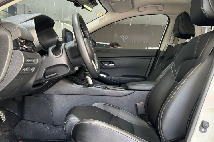 日产 轩逸 2021款 1.6L XL CVT悦享版中控内饰7001