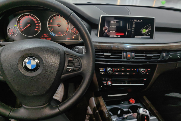 宝马X5(进口) 2014款 xDrive35i 典雅型中控内饰7002