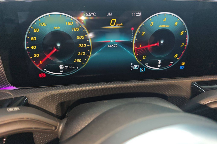 奔驰A级 2020款 改款 A 200 L 运动轿车时尚型局部细节14