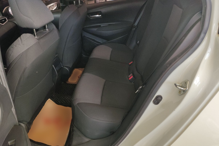 丰田 雷凌 2019款 185T CVT豪华版 国VI中控内饰7004