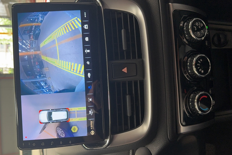 丰田 YARiS L 致炫 2021款 致炫X 1.5L CVT领先版中控内饰7005