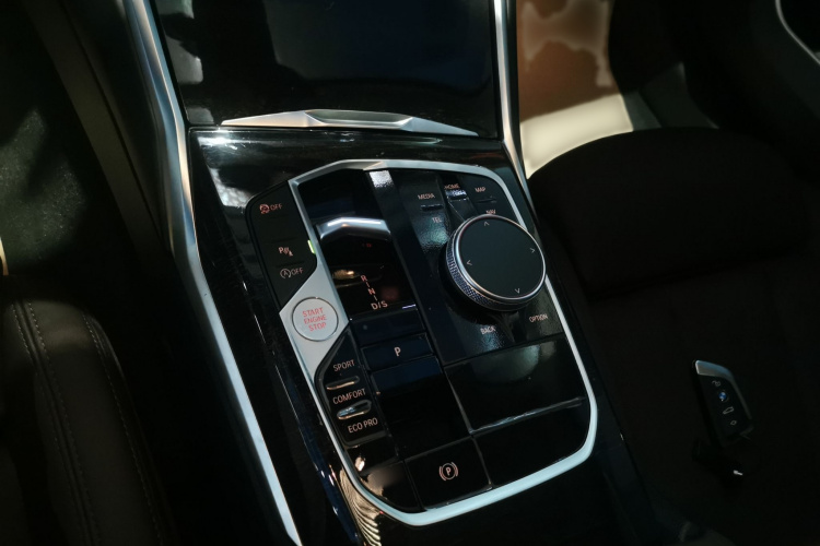 宝马3系 2023款 325Li M运动套装局部细节18