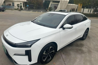 吉利银河 银河L6 2024款 125km PLUS 龙腾版