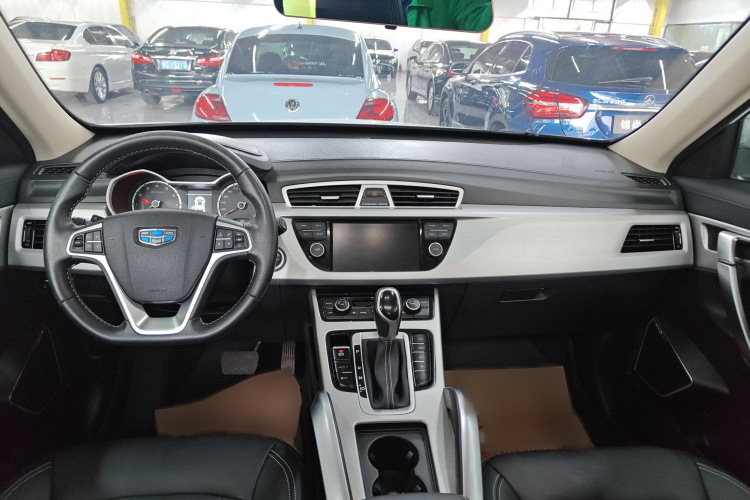 吉利汽车 博越 2016款 1.8TD 自动智尚型中控内饰7003