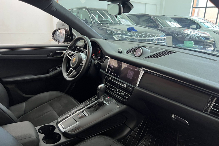 保时捷 2021款 Macan 2.0T局部细节9009