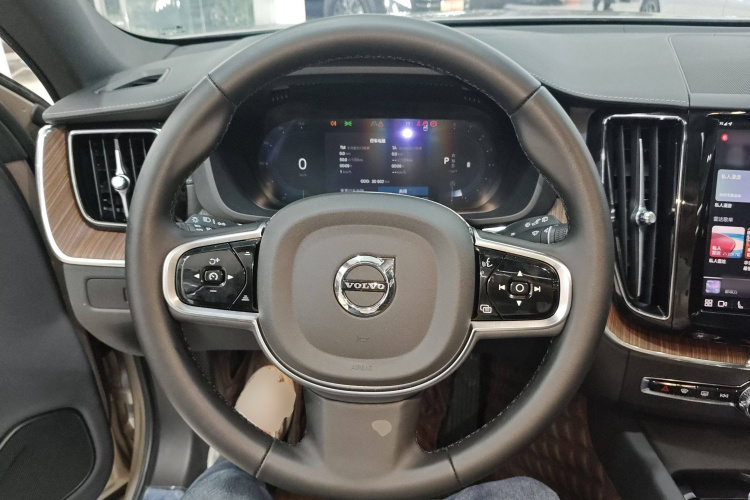 沃尔沃XC60 2025款 B5 四驱智远豪华版局部细节13