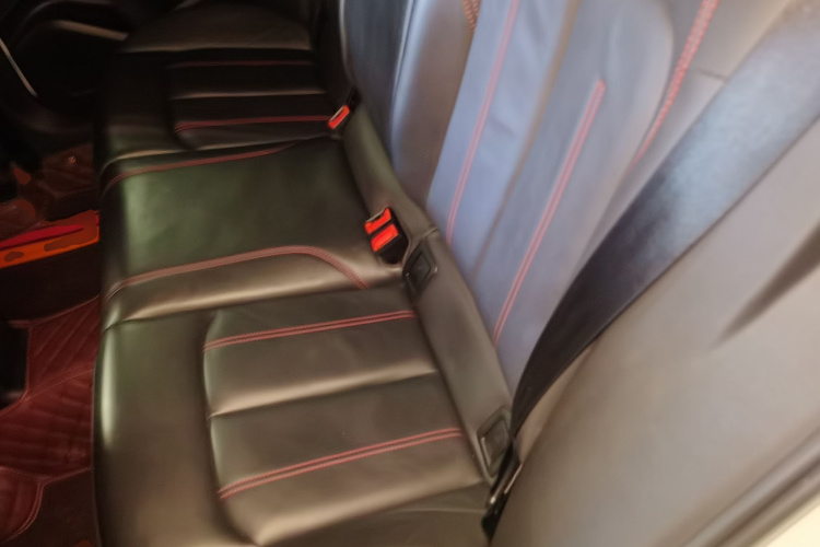 奥迪Q2L 2022款 35 TFSI 进取动感型中控内饰21