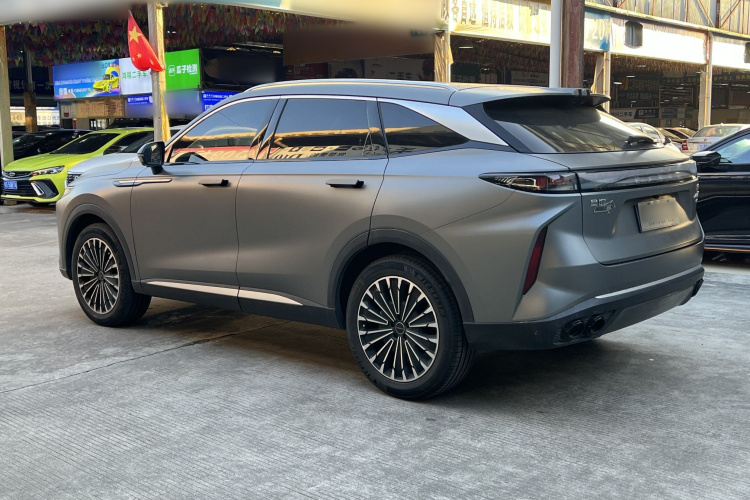 星途瑶光 2023款 400T 四驱奢享版车身外观6003