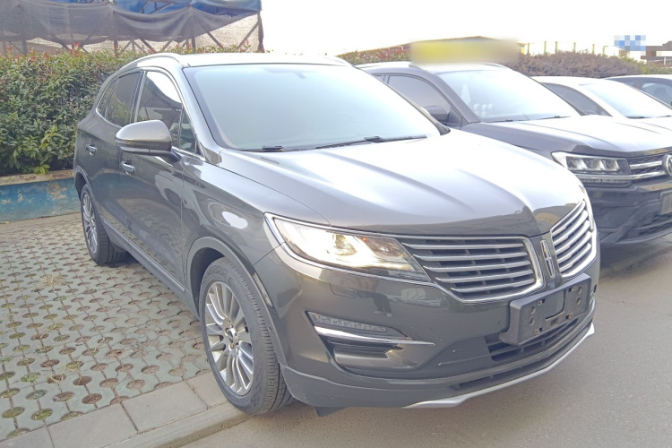 林肯MKC 2016款 2.0T 四驱尊雅版车身外观3