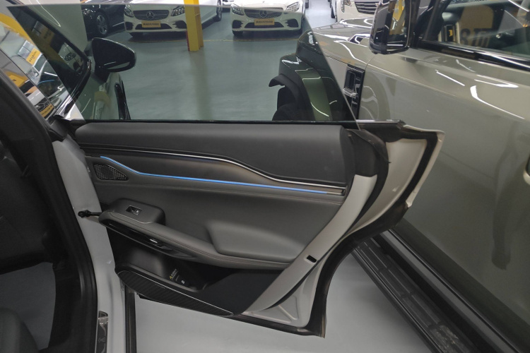 比亚迪 宋L EV 2025款 智驾版 662km 激光雷达卓越型中控内饰7006