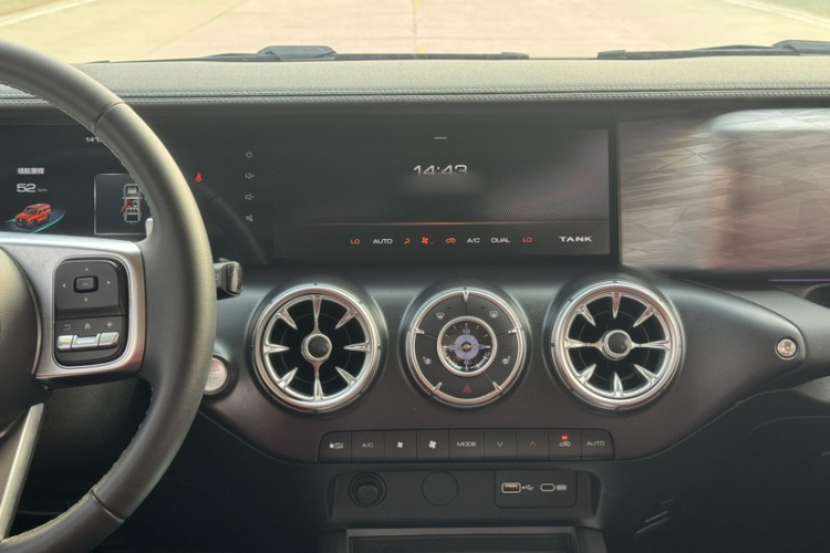 坦克300 2024款 2.0T 挑战者中控内饰7005