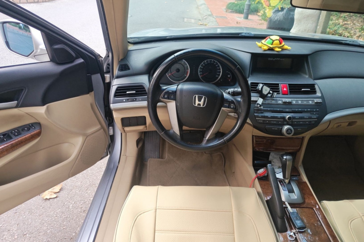 本田 雅阁 2011款 2.0L EX局部细节13