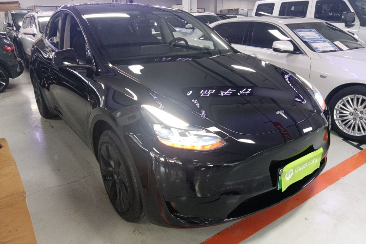 特斯拉 Model Y 2023款 后轮驱动版车身外观3