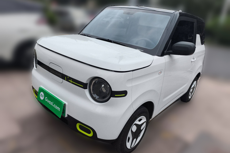 吉利银河 熊猫 2025款 210km 元气熊车身外观1