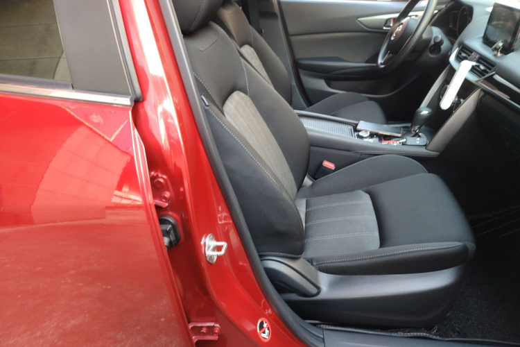 马自达CX-4 2016款 2.0L 自动两驱蓝天活力版局部细节41