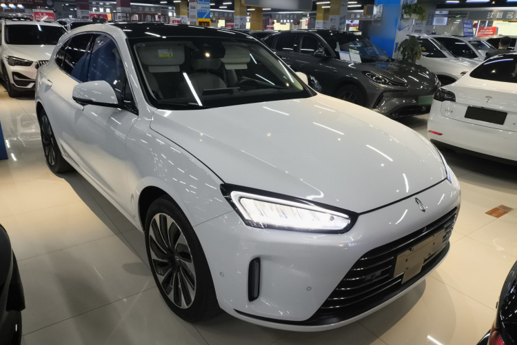 鸿蒙智行 问界M5 2022款 增程四驱至臻版车身外观6002