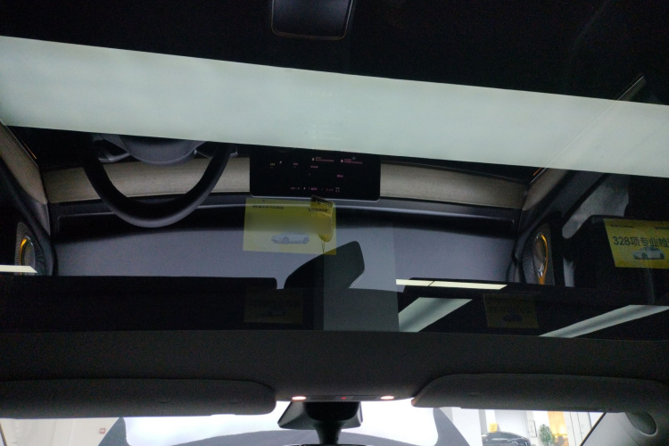 特斯拉 Model Y 2021款 Performance高性能全轮驱动版中控内饰22