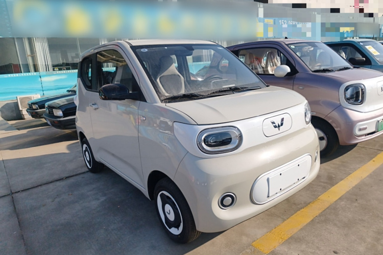 五菱汽车 宏光MINIEV 2024款 第三代 215km 青春版车身外观3