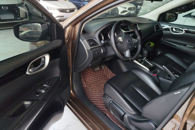 日产 轩逸 2021款 经典 1.6XL CVT豪华版中控内饰7003